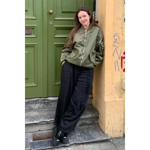 Siyah Beli Büzgülü Wide Leg Kumaş Pantolon MG1950
