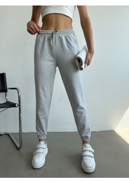 Kadın Siyah Yüksek Belli Jogger Eşofman Altı Paça Lastikli