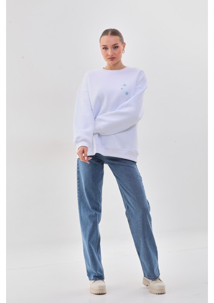 Kalın Kışlık Oversize Basic Bisiklet Yaka Kar Tanesi Baskılı Beyaz Yılbaşı Sweatshirt