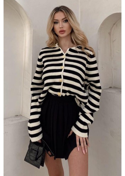 Bej Çizgili Bisiklet Yaka Gold Düğme Detaylı Cotton Hırka MG1605