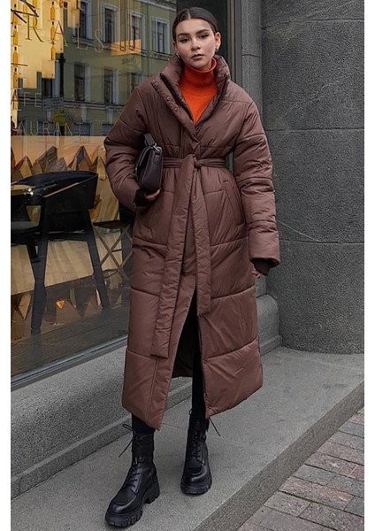 Kahverengi Uzun Şişme Kadın Mont MG1397