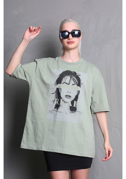 Çağla Yeşili Oversize Baskılı Kadın Tişört MG1764