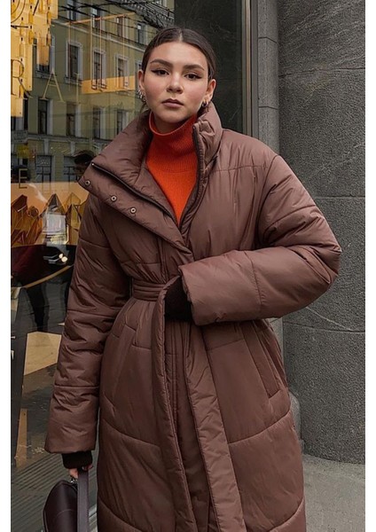 Kahverengi Uzun Şişme Kadın Mont MG1397 modelleri