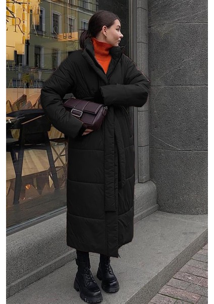 Siyah Uzun Şişme Kadın Mont MG1397