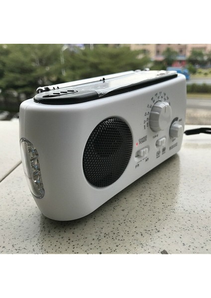 WHITE15 7 5 cm El Krank Jeneratörü Fm/am Acil Durum Radyo 3 LED Işık Taşınabilir Şarj Edilebilir Güneş Enerjili Radyo Çok Fonksiyonlu Acil Durum Aracı (Yurt Dışından) indirimleri