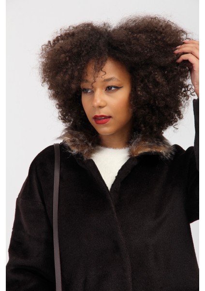 Oversize Kaşe Kumaş Yaka Detaylı Kaban fırsatları