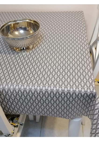 Kaydırmaz Tabanlı Pvc Muşamba - Desenli Silinebilir Masa Örtüsü fırsatları