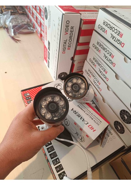 4 Kameralı Set Gece Görüşlü Otomatik Sensörlü Cepte Izleme Yüksek Çözümlü Yüz Tanımalı Hareket Sansürlü 5 Megapiksel Full Hd Kamera Net Gürültü Su Geçirmez Tuz Dayanaklı L