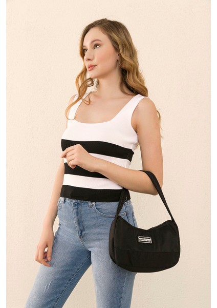 Kadın Siyah Born Champs Armalı Oval Fermuarlı Baget El Çantası