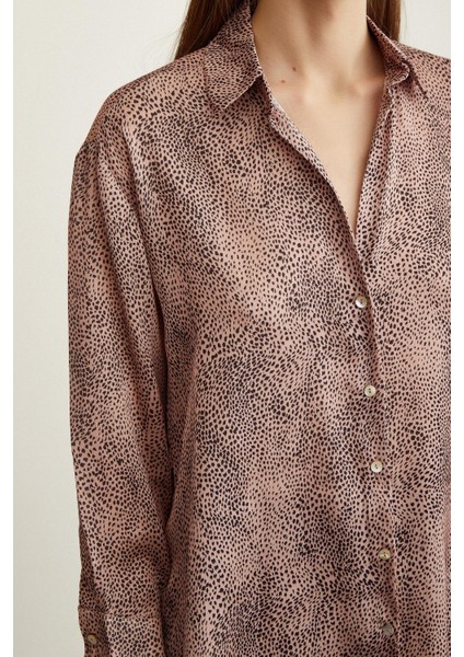 V Yaka Desenli Saten Gömlek modelleri