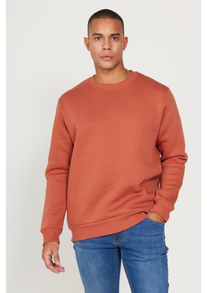 AC&Co / Altınyıldız Classics Erkek Açık Kahve Standart Fit Normal Kesim Içi Polarlı 3 Iplik Bisiklet Yaka Sweatshirt