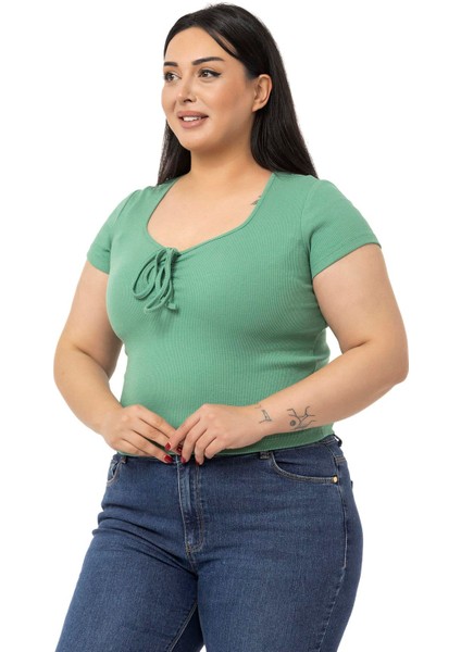 Büyük Beden Yarım Kollu Göğüste Bağcık Detaylı Kaşkorse Yeşil Body fiyatları