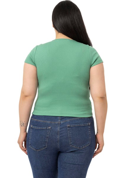 Büyük Beden Yarım Kollu Göğüste Bağcık Detaylı Kaşkorse Yeşil Body modelleri