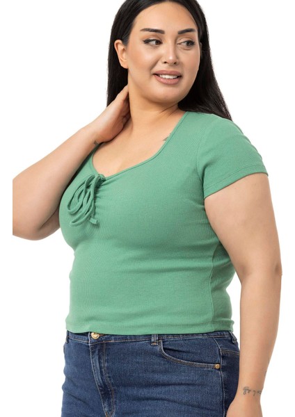 Büyük Beden Yarım Kollu Göğüste Bağcık Detaylı Kaşkorse Yeşil Body indirimleri
