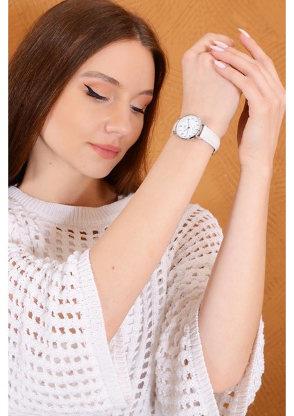 Rakamlı Deri Kayış Kadın Retro Kol Saati modelleri