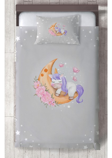 Bebek ve Çocuk Odası Aya Sarılan Unicorn Desenli Gri Yatak Örtüsü