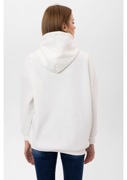 Kadın Kapüşonlu Kanguru Cep Detaylı Üç Iplik Sweatshirt indirimleri