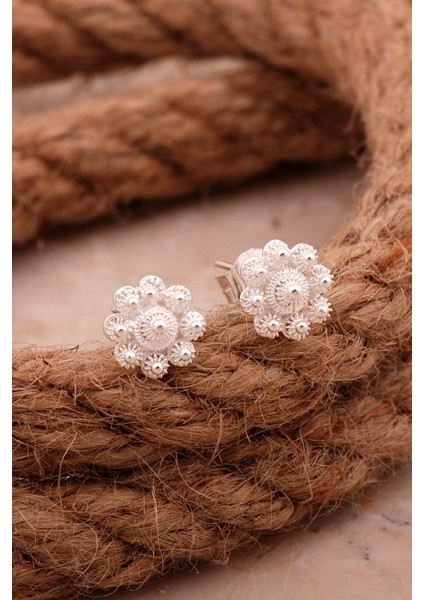 Papatya Telkari Gümüş Küpe 6830