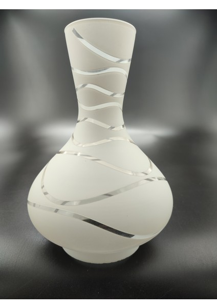 . Avize Lamba Camı .Beyaz Renkli, Suyolu Desenli, (Alt Çap:8.00cm-h:18.00cm)