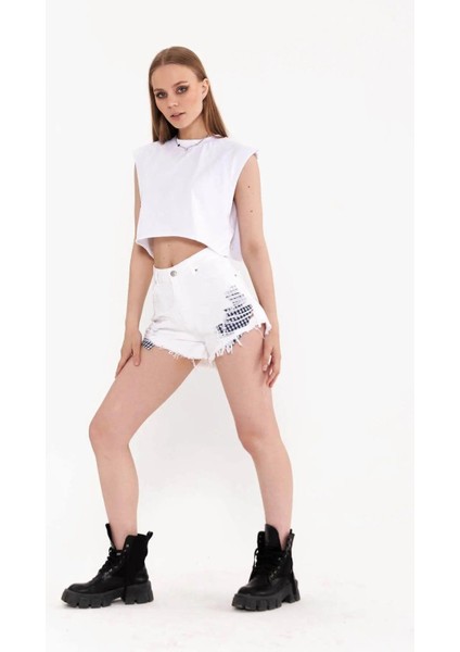 Beyaz Yüksek Bel Yırtıklı Mini Denim Şort