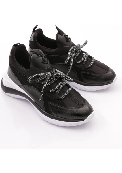 080 Kadin Bağcikli Yüksek Taban Spor Ayakkabi fiyatları