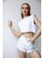 Beyaz Yüksek Bel Yırtıklı Mini Denim Şort 2