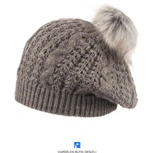 Kardelen Butik Denizli Ponponlu Motifli Kadınlar ve Erkekler Için Gri Ressam Beresi