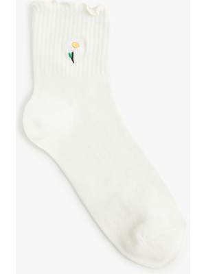 Koton Papatyalı Soket Çorap Işlemeli