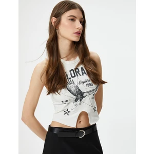 Kolsuz Crop Tişört Kartal Baskılı Önden Asimetrik Kesim Slim Fit Pamuklu