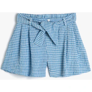 Şort Beli Bağlamalı Düğme Detaylı