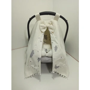 Buse Baby Home Krem Pikeli ve Poplin Kumaş, Ponponlu Puset Örtüsü ve Puset Minderi 2'li Set