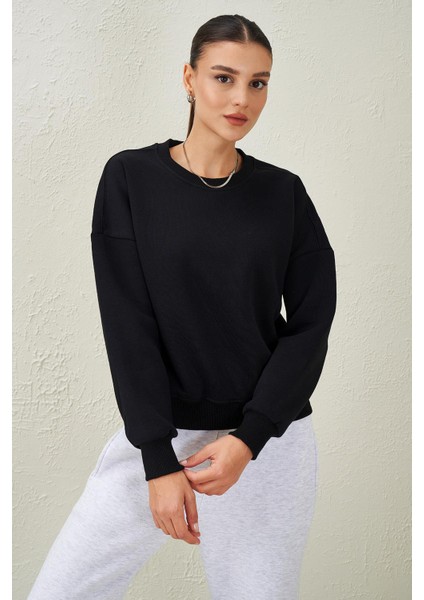 Tena Moda Kadın Siyah Bisiklet Yaka Üç Iplik Basic Sweatshirt