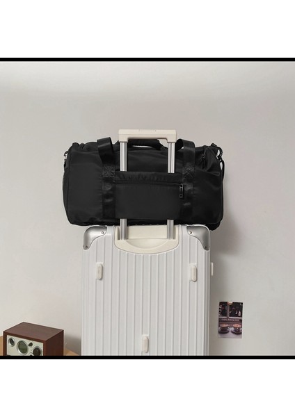 Büyük Kapasiteli Taşınabilir Yeni Seyahat Çantası Islak ve Kuru Spor Çantası (Yurt Dışından) fırsatları