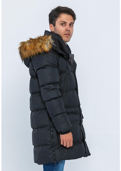 Erkek Regular Fit Astarlı Çok Cepli Kapuşonu Çıkan Rahat Mont