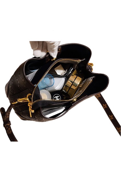 Yeni Moda Kabartmalı Çapraz Vücut Büyük Kapasiteli Kova Çantası Retro Baskılı Çanta (Yurt Dışından) fiyatları