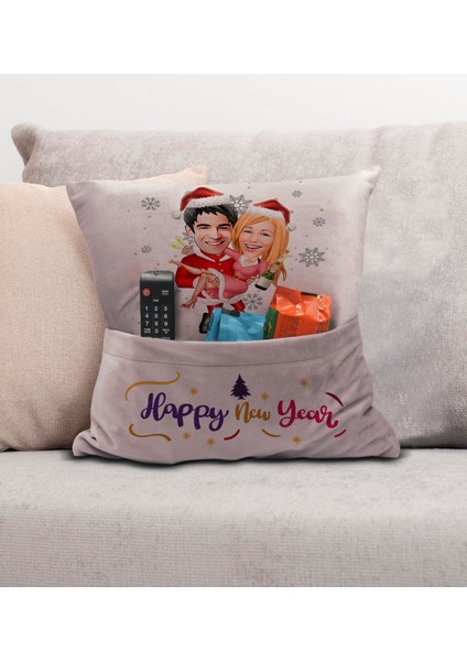 Kişiye Özel Yılbaşı Karikatür Tasarımlı Organizer Kumanda ve Atıştırmalık Cepli Pembe Kırlent Yastık- 2, Yılbaşı Hediyesi, Yeni Yıl Hediyeleri