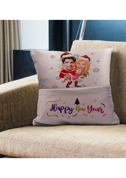 Kişiye Özel Yılbaşı Karikatür Tasarımlı Organizer Kumanda ve Atıştırmalık Cepli Pembe Kırlent Yastık- 2, Yılbaşı Hediyesi, Yeni Yıl Hediyeleri fiyatları