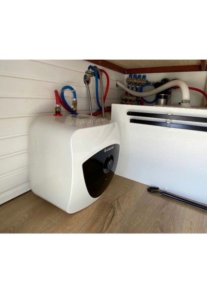 12 Volt Dönüşümlü Karavan Su Isıtıcı Termosifon 15 Lt