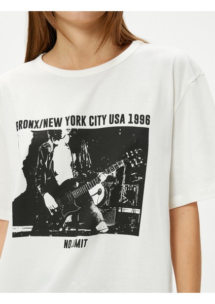 Baskılı Tişört Müzik Temalı Rahat Kalıp Pamuklu Kısa Kollu