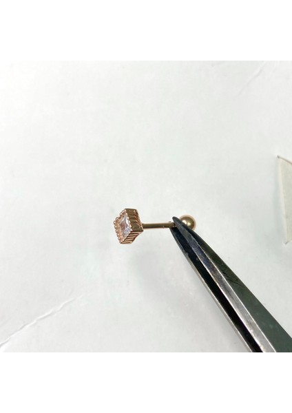 Gümüş Baget Tek Taş Tragus Küpesi Gümüş Kıkırdak Küpesi