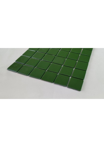 Mutfak, Banyo, Havuz, Sauna, Spa, Ev, Bahçe ve İşyeri Dekorasyonu, Yaşamın Tüm Alanları İçin Cam Mozaik. Taş Ölçüsü: 50X50 Mm. File Ölçüsü: 31,5X31,5 Cm. ( 1 m2 fiyatıdır )