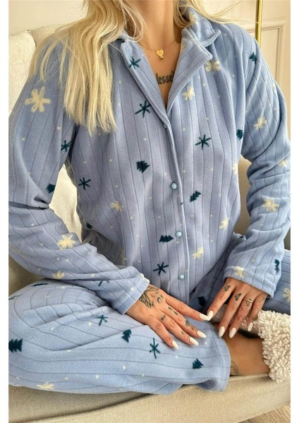 Mavi Çam Desenli Önden Düğmeli Peluş Polar Pijama Takımı indirimleri
