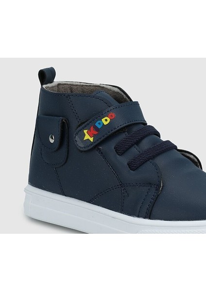 Lacivert Bot indirimleri