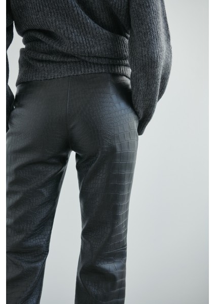 FRIDA Deri Pantolon Siyah Kroko indirimleri