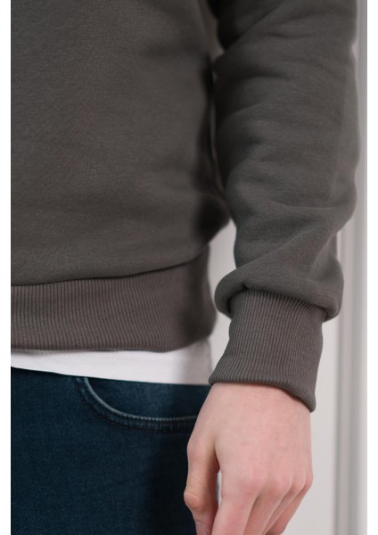 Slimfit Sıfır Yaka Basic 3 Iplik Erkek Sweatshirt fırsatları