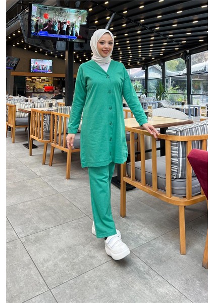 Düğmeli V Yakalı Sade Basic Eşofman Spor Ikili Takım - 3051 - Benetton Yeşil modelleri