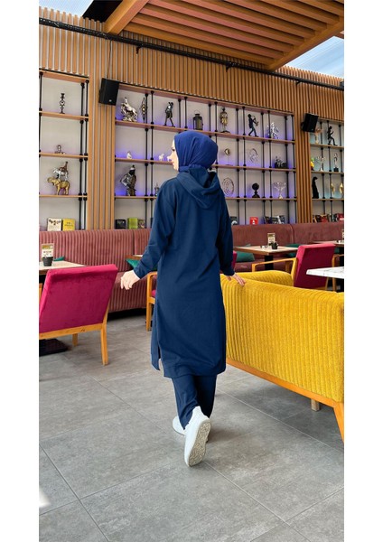 Uzun Tunik Kapşonlu Kenardan Yırtmaçlı Ikili Spor Takım - 3034 - Açık Lacivert