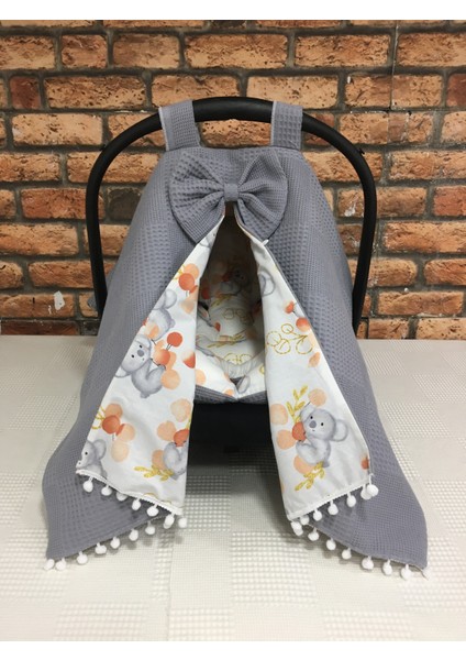 Gri Pikeli ve Poplin Kumaş, Ponponlu Puset Örtüsü ve Puset Minderi 2'li Set