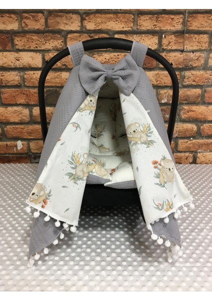 Gri Pikeli ve Poplin Kumaş, Ponponlu Puset Örtüsü ve Puset Minderi 2'li Set