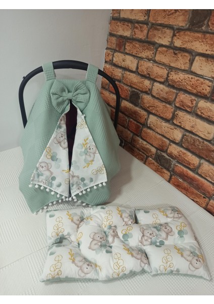 Yeşil Pikeli ve Poplin Kumaş, Ponponlu Puset Örtüsü ve Puset Minderi 2'li Set fiyatları